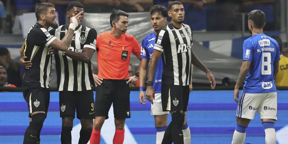 Áudio do VAR expõe polêmicas no clássico Cruzeiro x Atlético-MG