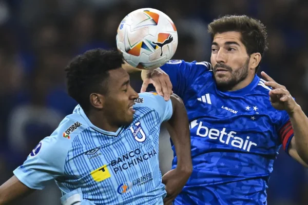 Católica x Cruzeiro: onde ver ao vivo, horário e escalações (06/05)