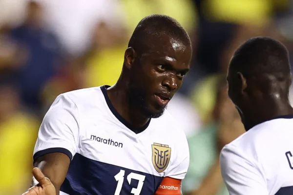 Valencia renasce no México e supera Borré após saída conturbada do Inter