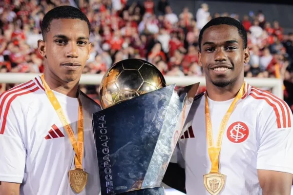 Irmãos do Inter celebram primeiro título profissional: ‘Sonho realizado’