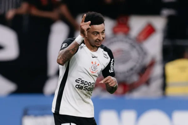 Corinthians atropela Peñarol, Lingard marca e Timão segue 100% na Libertadores