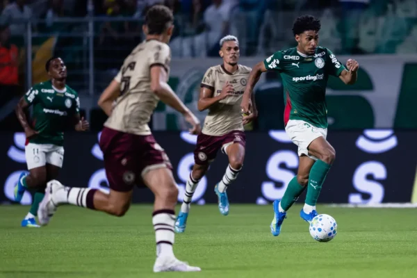 Palmeiras atropela Jacuipense e voa para as oitavas da Copa do Brasil