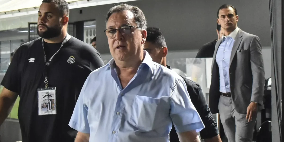 Pressão total: Marcelo Teixeira é confrontado por alunos em faculdade