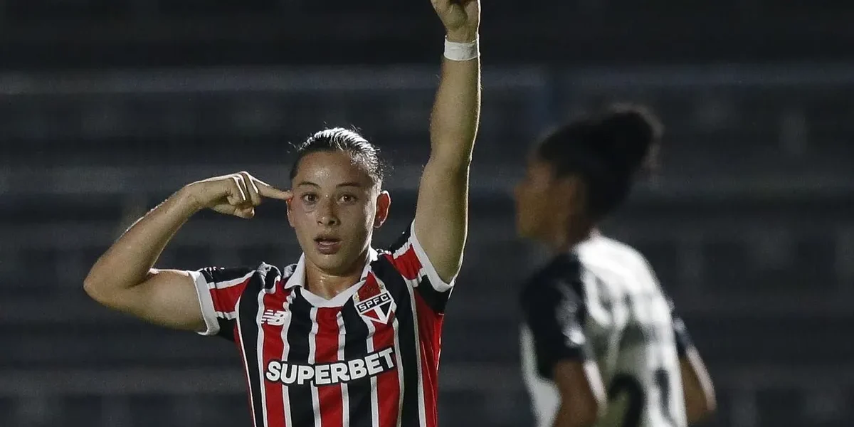 São Paulo vira sobre Corinthians e estreia com vitória no Paulistão Feminino