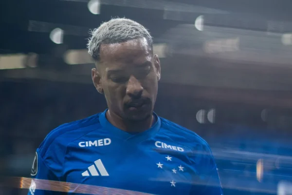 Palavecino supera Matheus Pereira em eficiência: comparativo explode antes de Católica x Cruzeiro