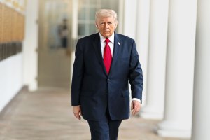Trump define até domingo: guerra total ou acordo com o Irã