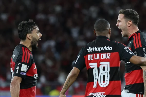 Flamengo pressiona, mas CBF mantém jogo contra o Coritiba na data original