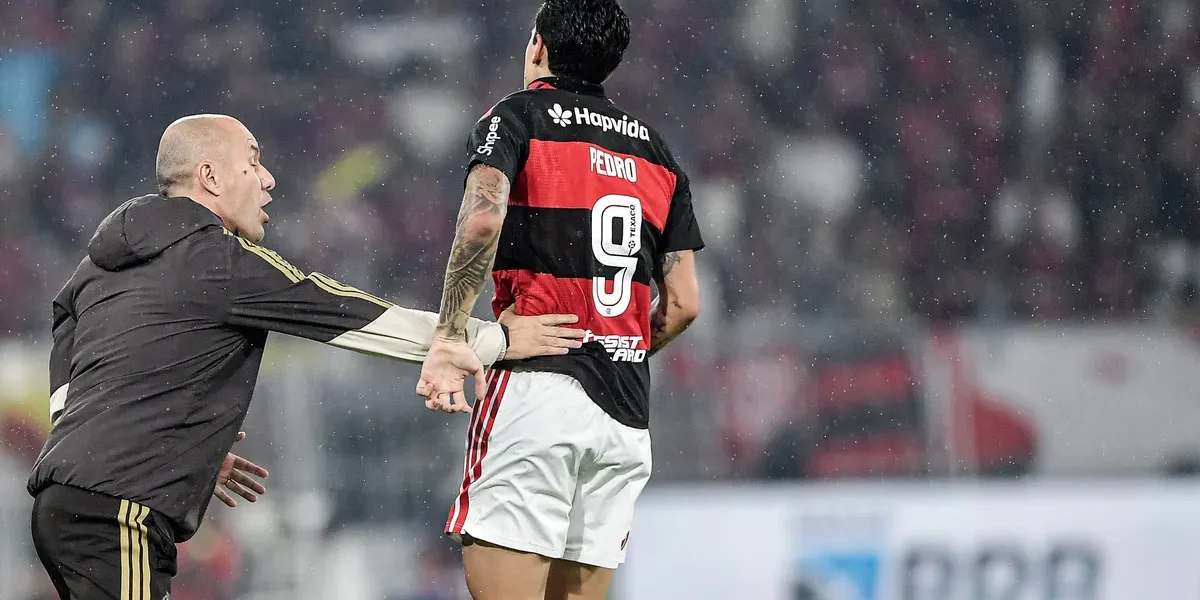 Jardim lamenta ausência de Pedro na Copa e projeta duelo contra o Palmeiras