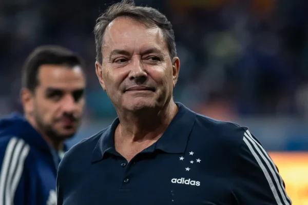 Cruzeiro mira até 5 reforços e não descarta um novo ponta para o ataque