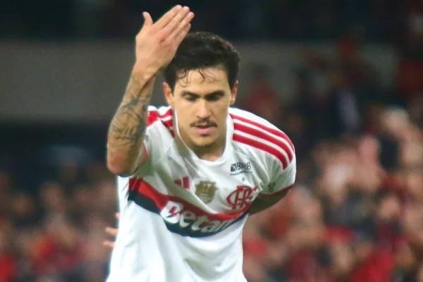 Pedro desabafa sobre chance de Copa após gol crucial pelo Flamengo
