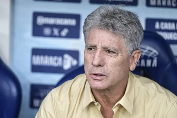 Renato Gaúcho analisa empate heroico do Vasco contra o Flamengo