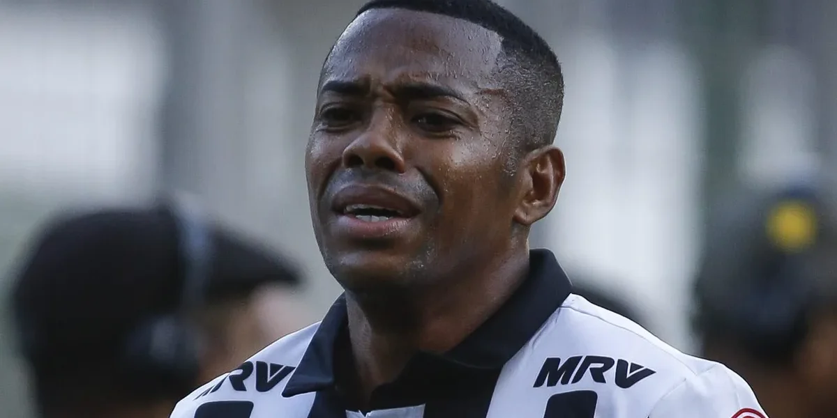 Robinho, da prisão, explode contra Neymar após suposta agressão ao filho