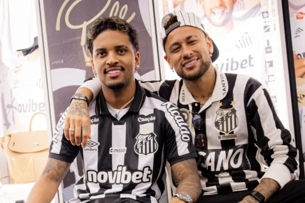 Rodrygo emociona ao declarar amor ao Santos: ‘Sempre vai ser minha casa’