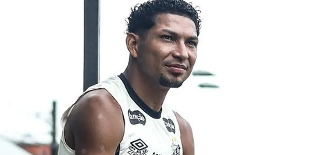 Rony ganha nova chance no Santos em meio a crise e saídas iminentes