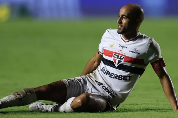 Lucas Moura volta antes do esperado e encrava ‘prova de fogo’ por renovação no São Paulo