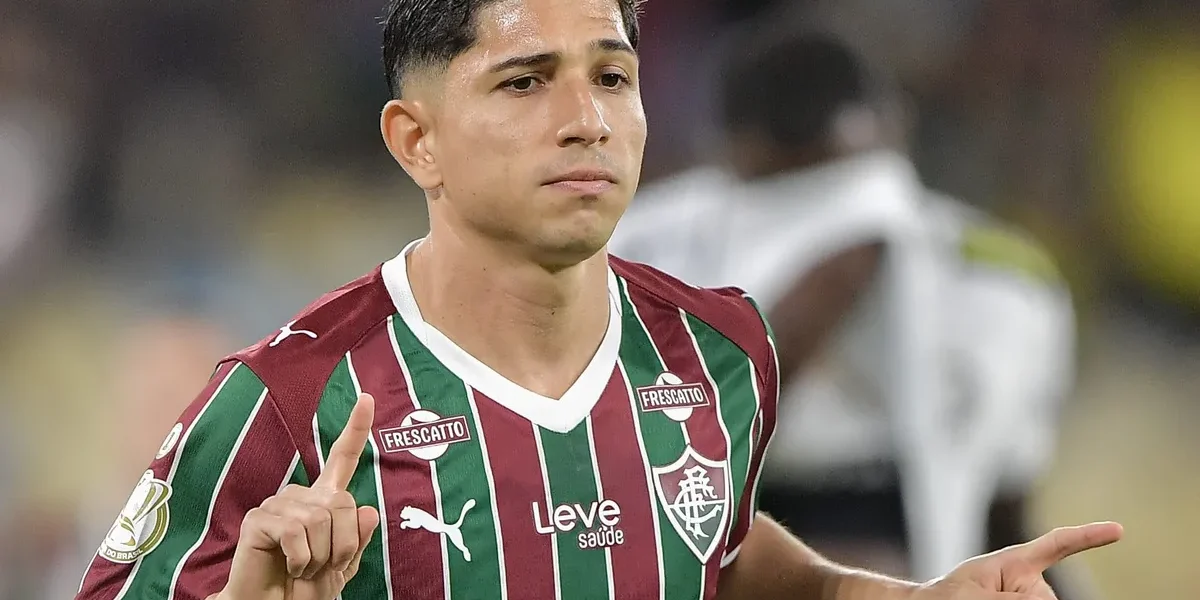 Savarino abre o placar de pênalti e Fluminense sai na frente contra o Operário