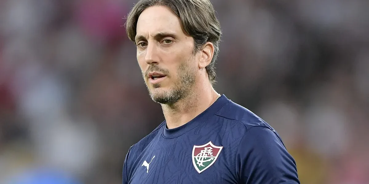 Zubeldía erra estratégia e Fluminense afunda na Libertadores