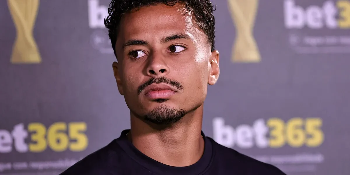 Diniz na encruzilhada: Allan pode ganhar vaga contra o Peñarol?