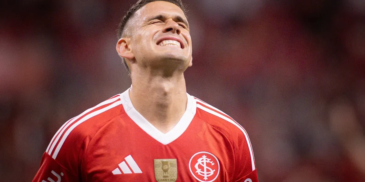 Borré quer ficar no Inter, mas Coudet pode mudar tudo
