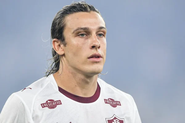 Canobbio quebra silêncio sobre River Plate e crava: foco total no Fluminense