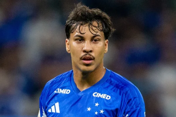 Torcida do Cruzeiro detona Kaio Jorge em má fase antes da convocação da Seleção