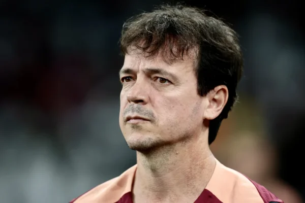 Corinthians define pausa da Copa com aval de Fernando Diniz