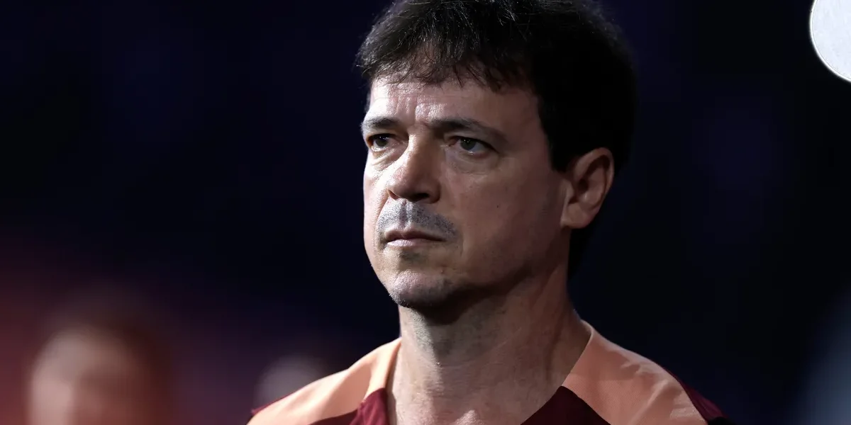 Diniz entra em campo para segurar estrelas do Corinthians na janela europeia