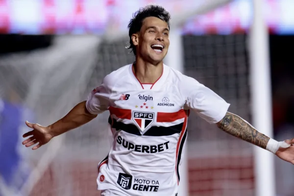 São Paulo: Lucas volta, Tolói fora e Ferreirinha briga por vaga contra o Bahia