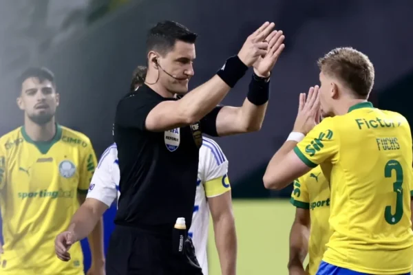 Palmeiras estuda anular jogo contra o Remo após polêmica da arbitragem