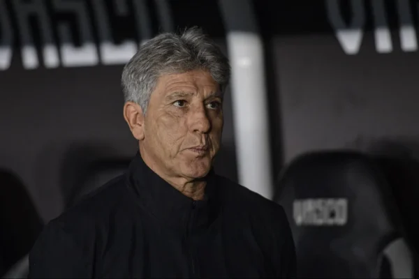 Vasco tem grana e mira reforço de peso: Renato Gaúcho entra em cena