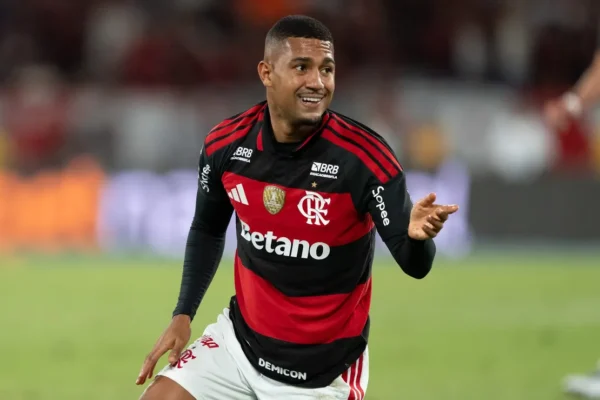 Samuel Lino: se evolução com Jardim viesse antes, estaria na Copa