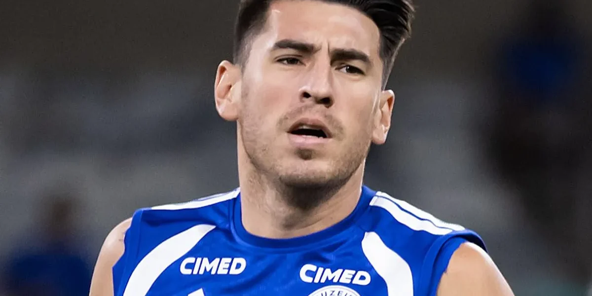 Villalba abre o jogo: quer renovar com o Cruzeiro e diretoria já sabe
