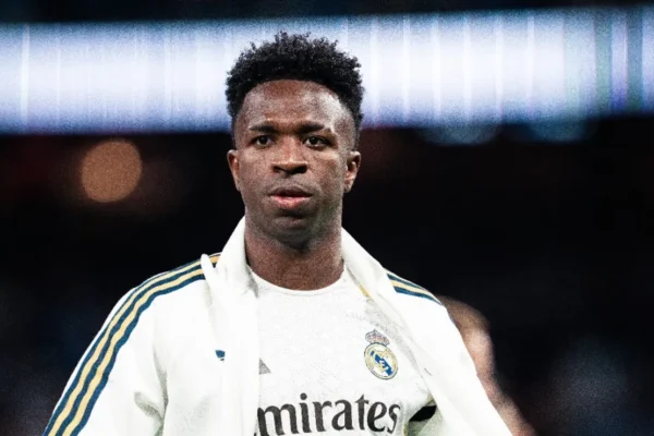 Vini Jr acende alerta em Ancelotti às vésperas da Copa
