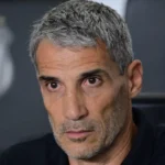 Vojvoda encaminhado para o Racing (ARG) a meses de ser demitido do Santos