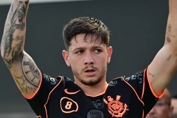 Corinthians quita dívida de US$ 7 milhões com Talleres por Garro e evita sanções