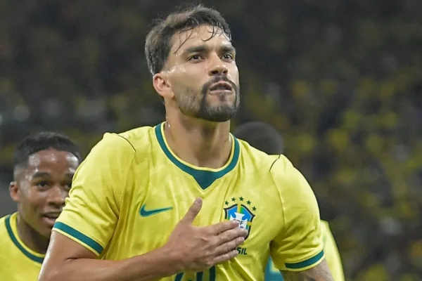 Paquetá brilha e ganha vaga de titular com Ancelotti para último amistoso