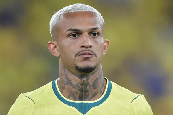 Médico da Seleção quebra silêncio sobre lesão de Wesley contra o Egito