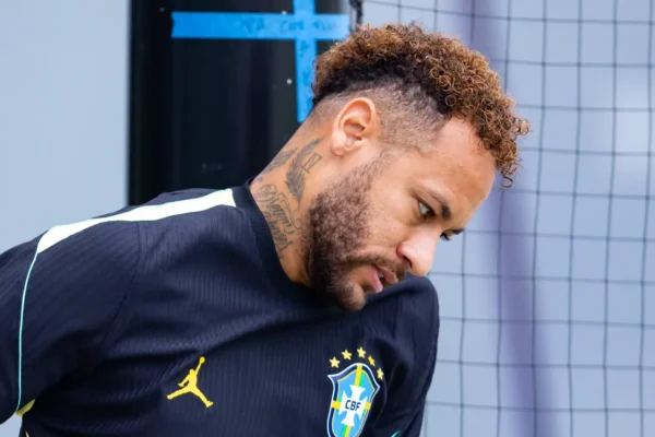 Luxemburgo detona imprensa por perseguição a Neymar: “Parece raiva”