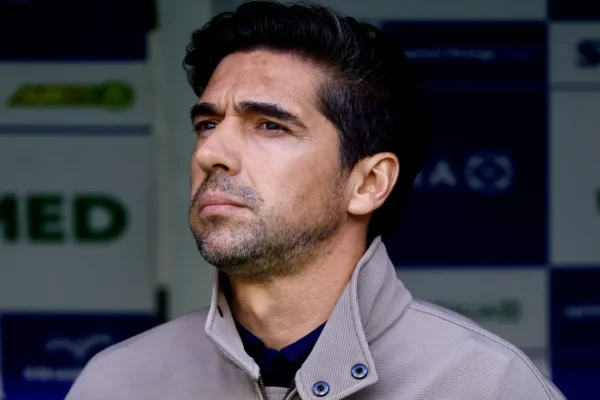 Palmeiras negocia renovação de Murilo até 2029 com aval de Abel