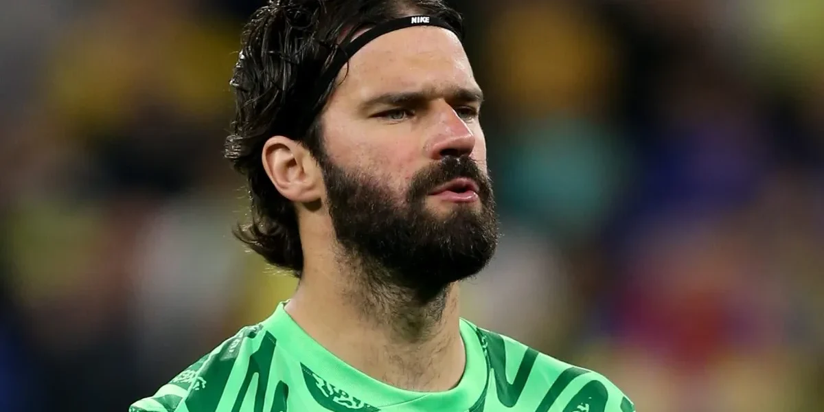 Alisson é vaiado no Maracanã após falha em gol do Panamá