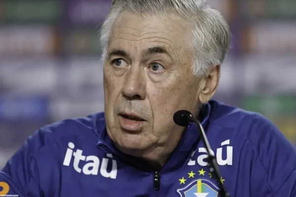 Ancelotti aperta o cerco na Seleção e veta clima de Copa de 2006