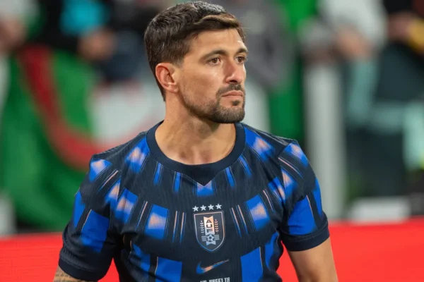 Uruguai eliminado: trio do Flamengo volta, mas férias atrasam reapresentação