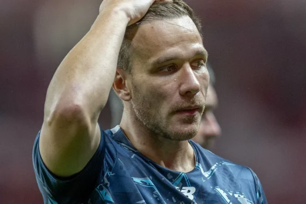 Juventus quer Viery na negociação por Arthur, mas Grêmio recusa e situação do capitão se complica