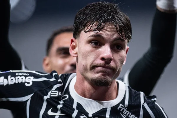 Flamengo mira Breno Bidon e pode usar Cebolinha como trunfo na negociação