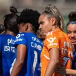 Cruzeiro feminino em crise: seis atletas com lesão de LCA e 20% do elenco no DM
