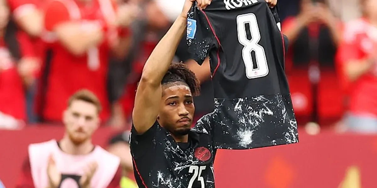 Canadá goleia Catar por 6 a 0, mas perde Koné com fratura grave