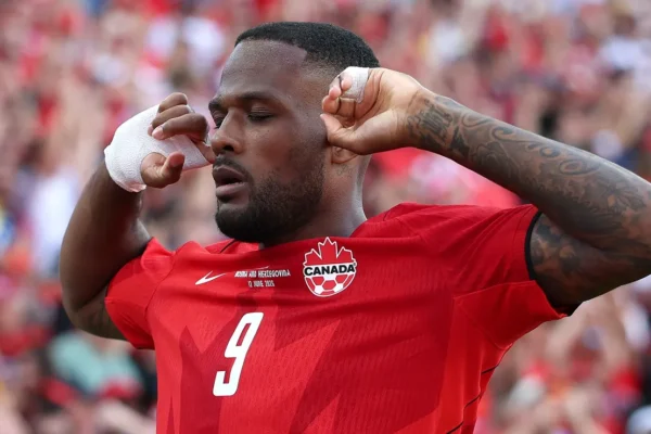 Canadá quebra tabu histórico e conquista primeiro ponto em Copas do Mundo