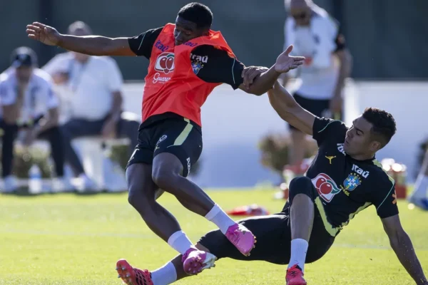 Casemiro em Endrick: normal na Seleção, polêmica só na arquibancada