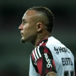 Flamengo não renova com Cebolinha e salário trava volta ao Grêmio