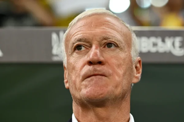 Deschamps quebra silêncio sobre Saliba e dá notícia que torcida francesa queria ouvir